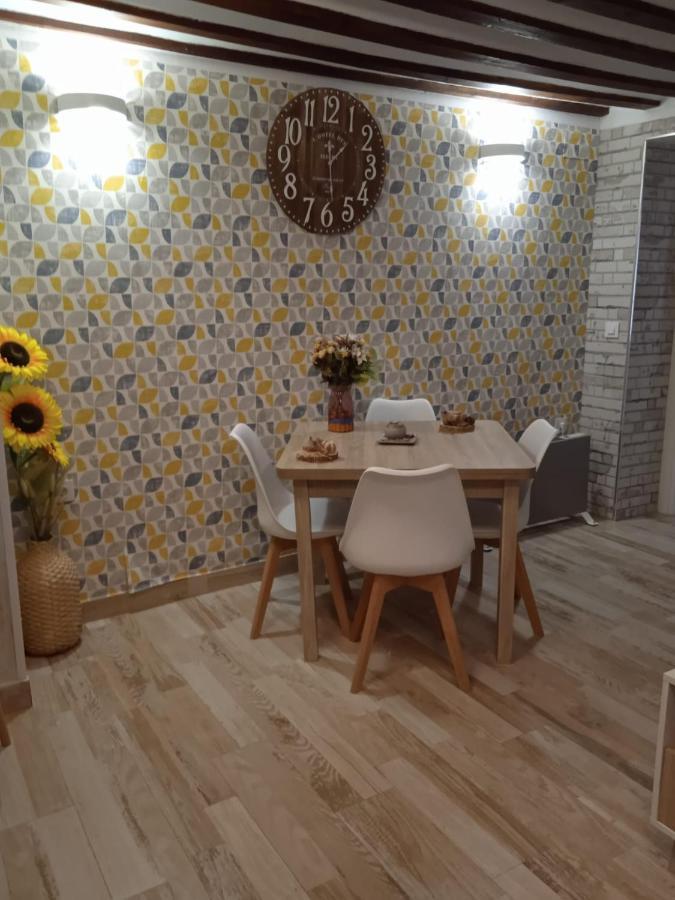 Apartamento Turistico El Empedrado De M&G Colmenar de Oreja Екстер'єр фото