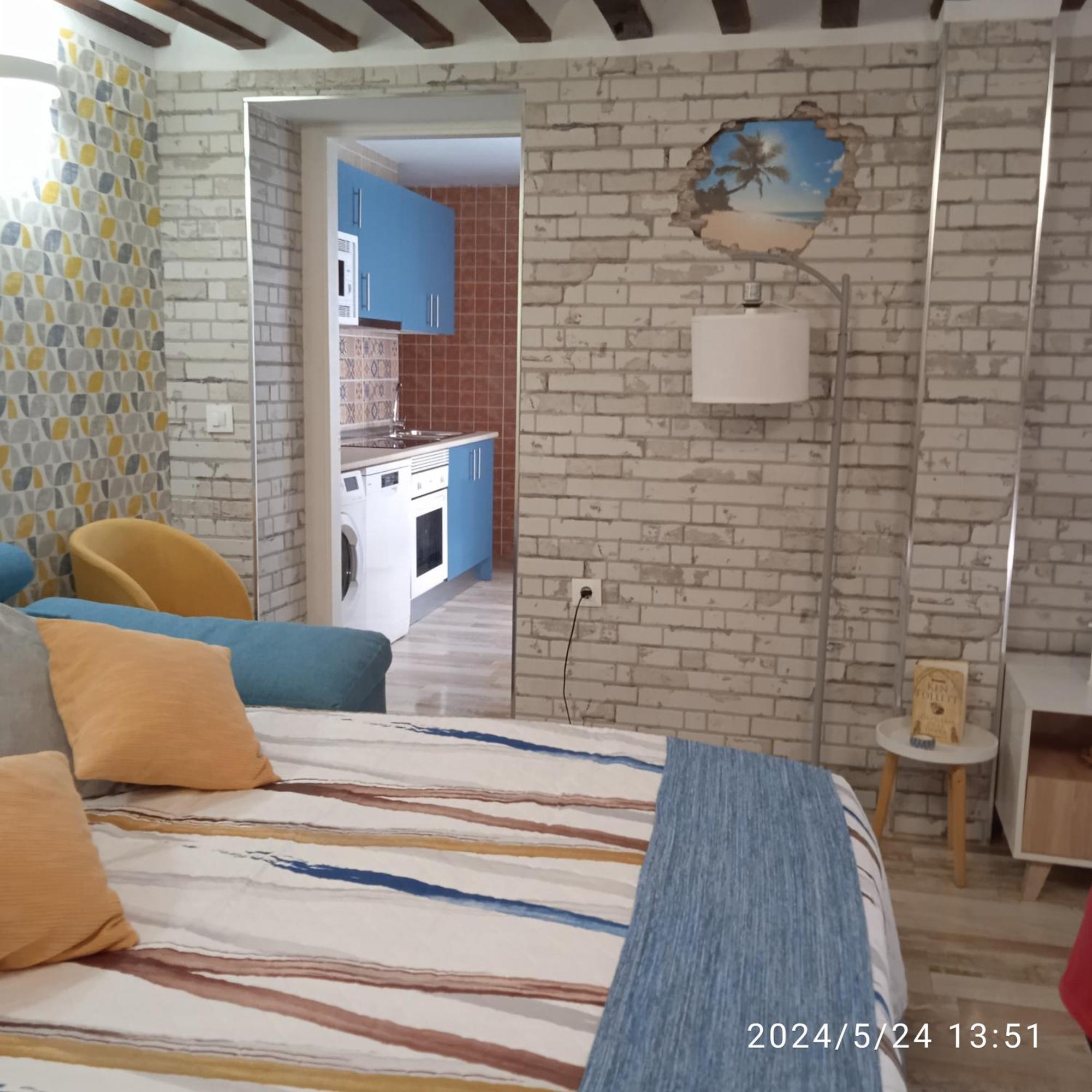 Apartamento Turistico El Empedrado De M&G Colmenar de Oreja Екстер'єр фото