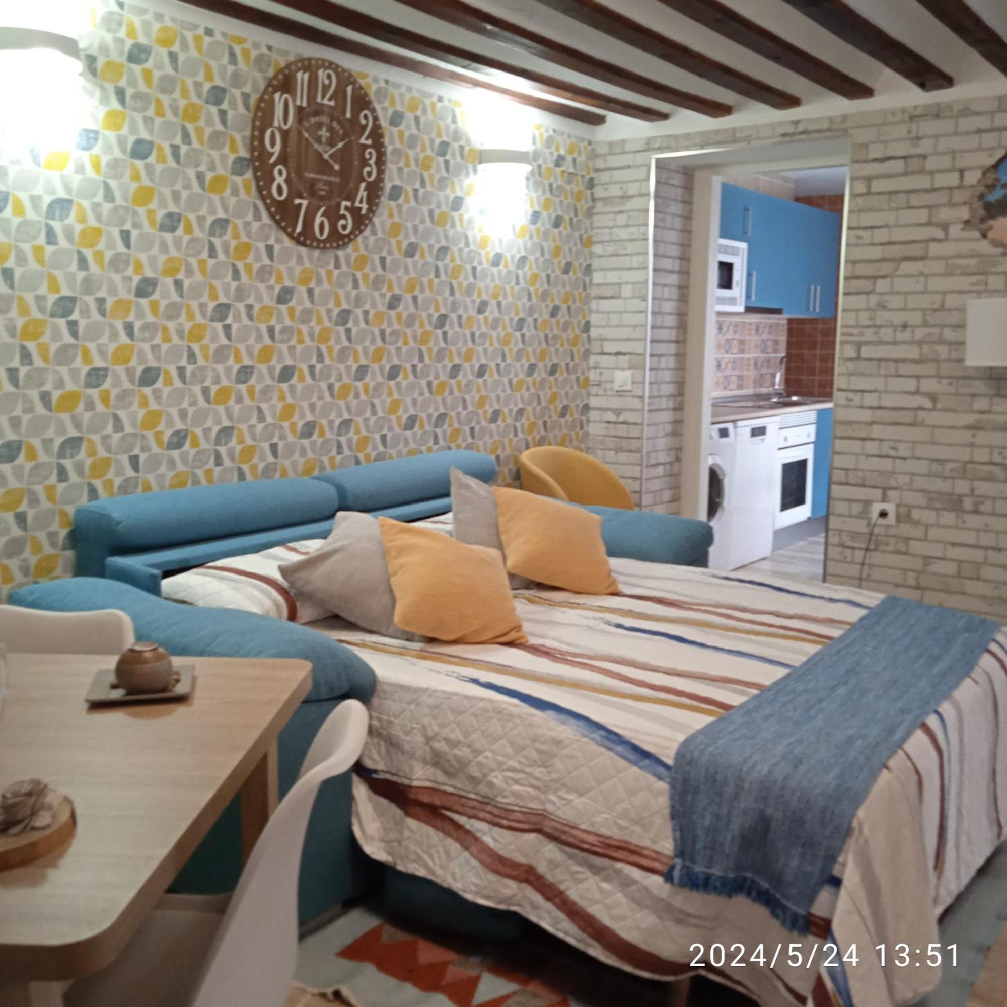 Apartamento Turistico El Empedrado De M&G Colmenar de Oreja Екстер'єр фото
